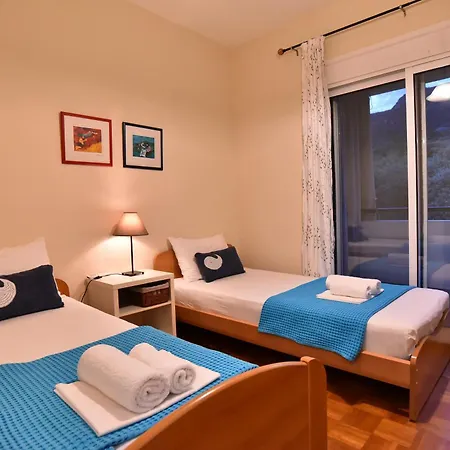 Comfort House In Palaio Tsifliki Apartment PalaiónTsiflíkion